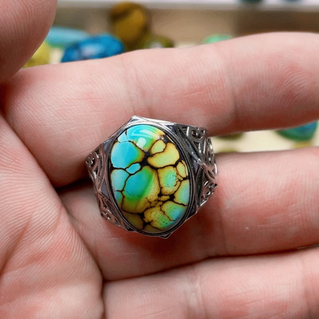 绿松石未镶嵌饰品