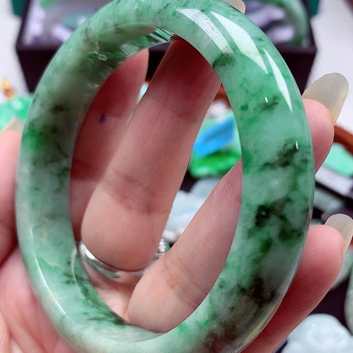 未镶嵌手镯翡翠翡翠