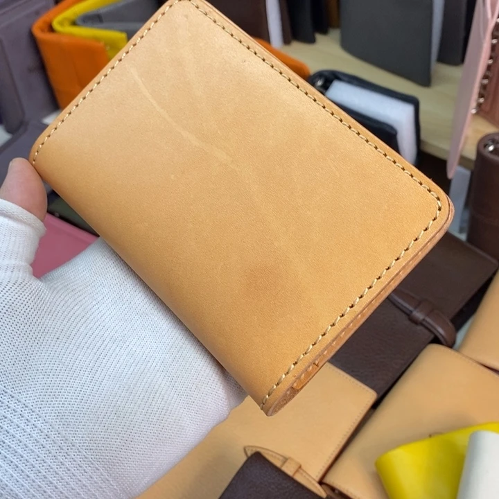 头层牛皮瑕疵护照皮不退