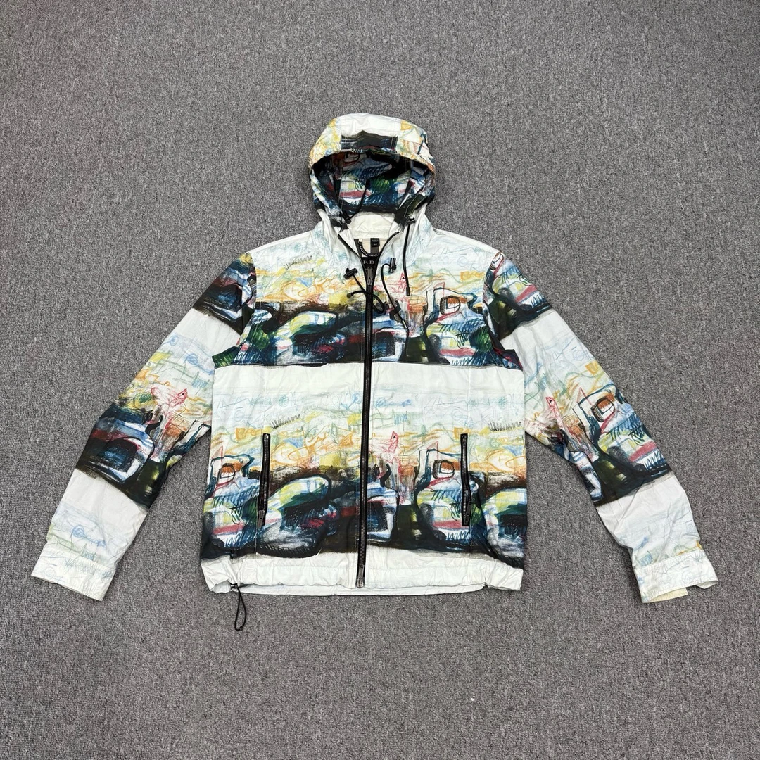 99新 BURBERRY/博柏利 16622048秀款水墨画连帽冲锋衣外套 50码