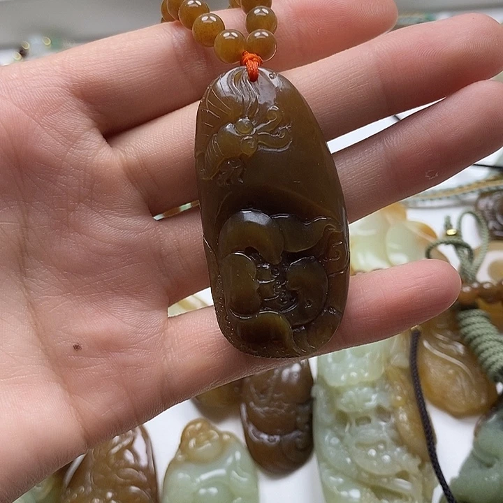 颈饰未镶嵌和田玉丢*童