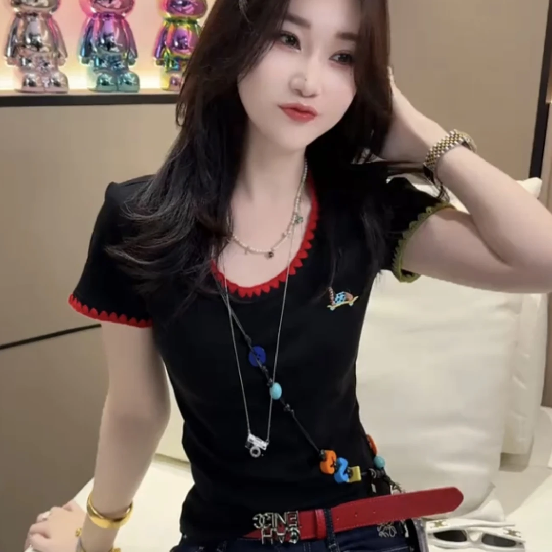 圆领印花通勤拼色刺绣短袖修身型T恤百搭显瘦