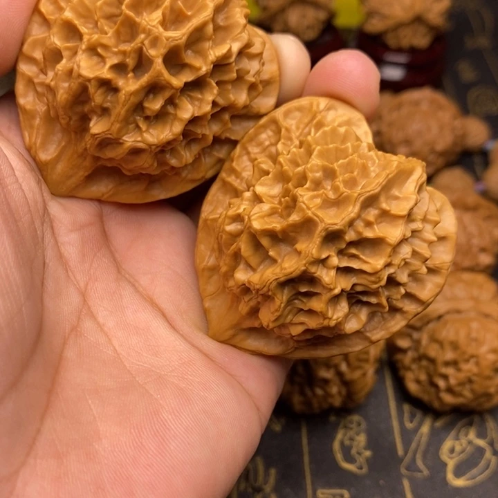 文玩核桃把件帝王