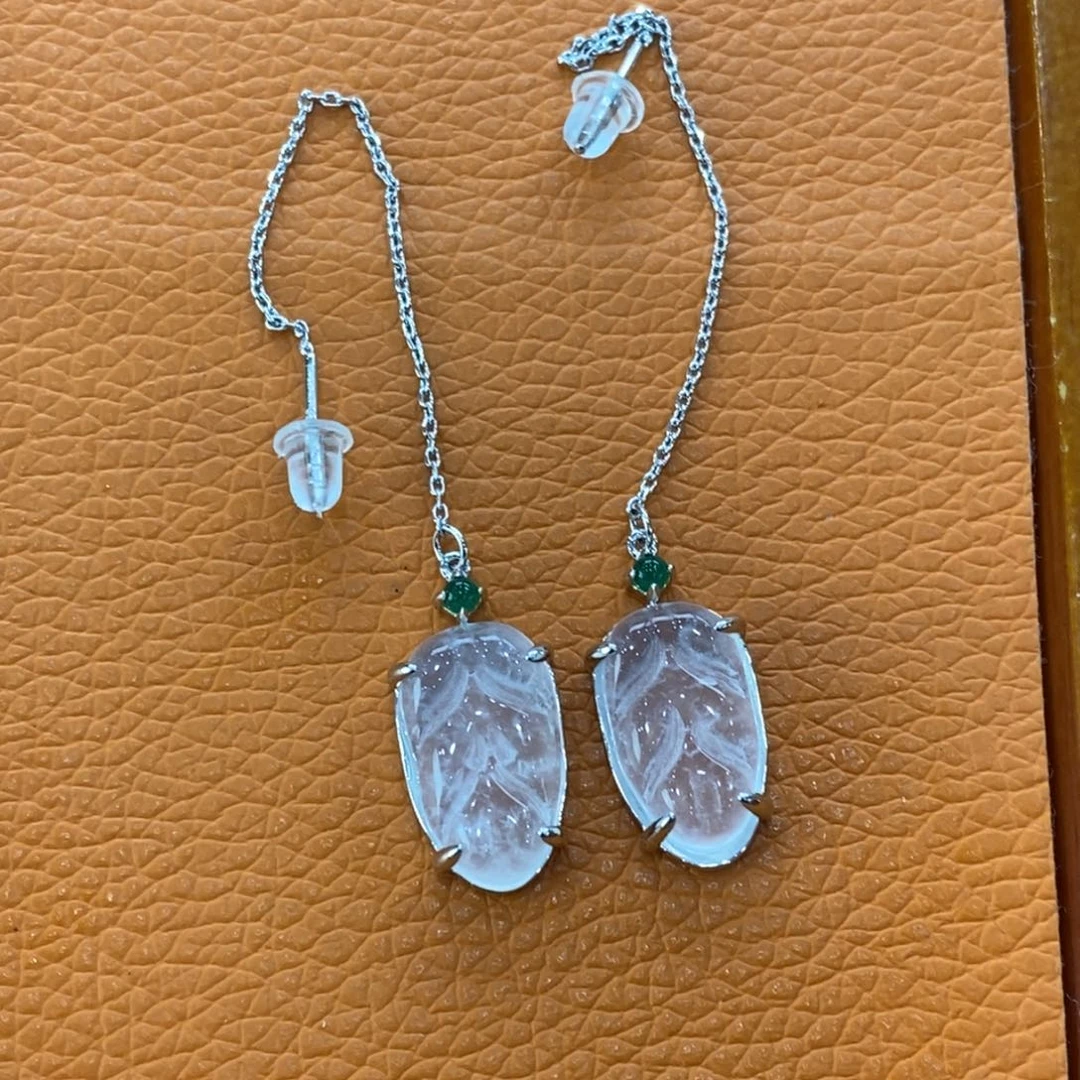 石英质玉吊坠(不含链)合金