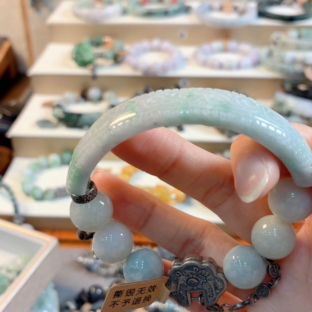 ୧***零未镶嵌手链翡翠手串