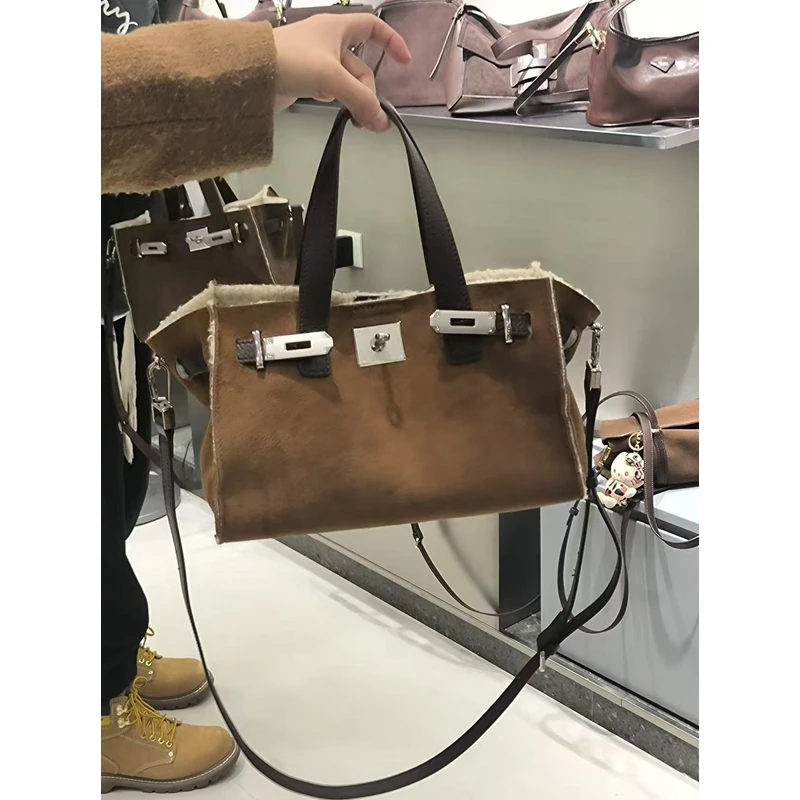 YUSHA/高档中号焦糖棕色手提包-6323