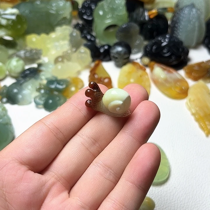 未镶嵌蛇纹石玉颈饰热***天