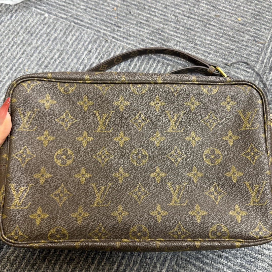 99新 LouisVuitton/路易威登 老花洗漱