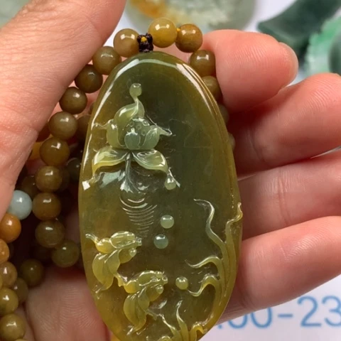翡翠颈饰未镶嵌平**淡