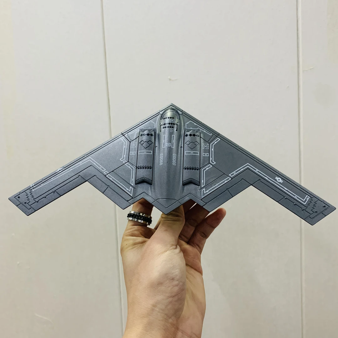 【B2轰炸机飞机模型】1:200比例，ABS工程塑料材质拼装模型