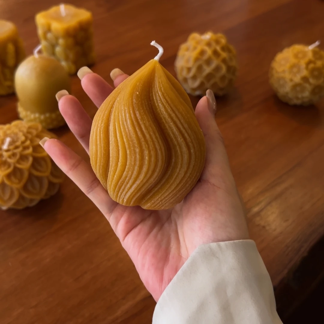 瓷片陶瓷。      陶瓷。