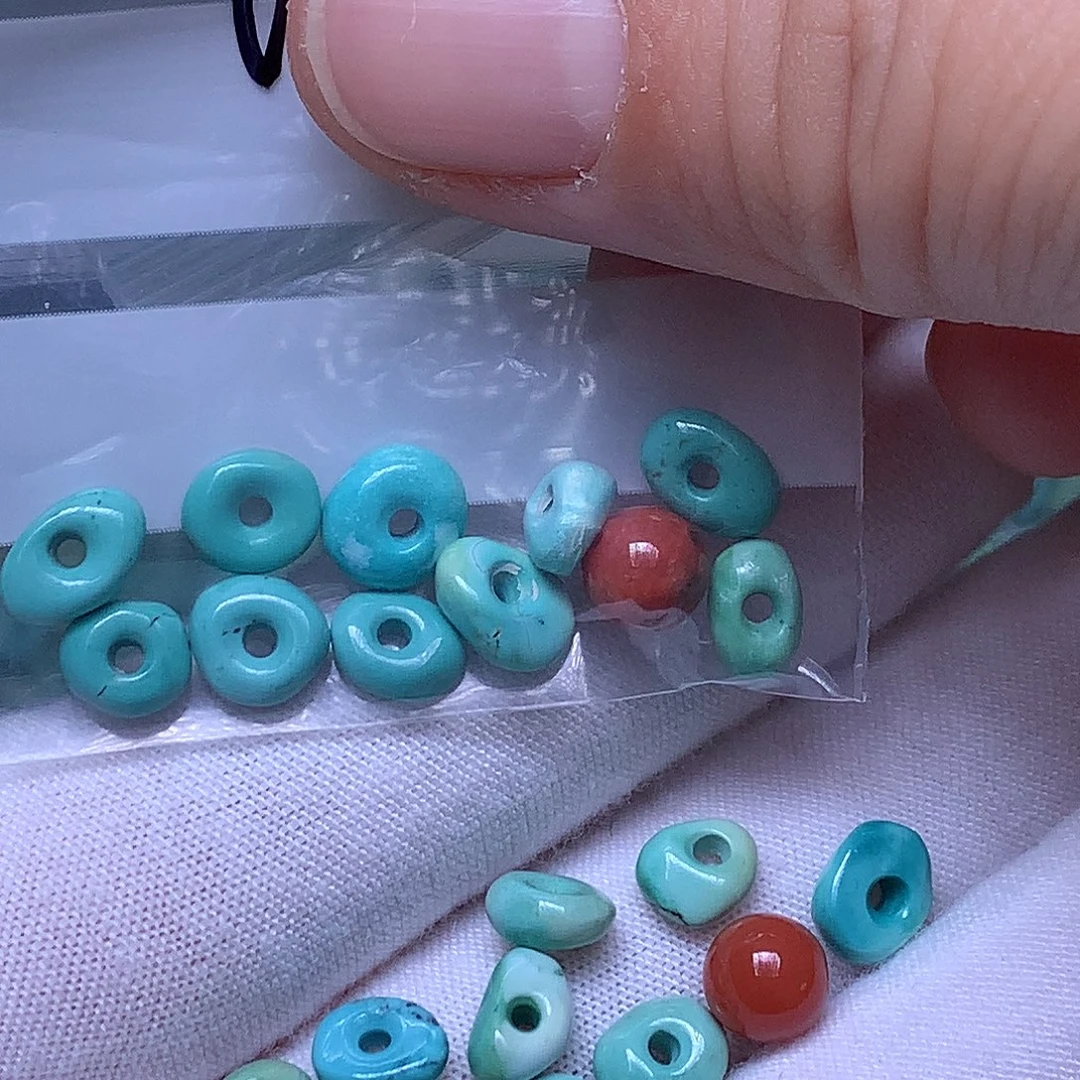 南红玛瑙未镶嵌珠宝奇石