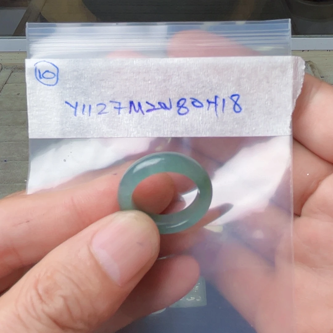 大***白定制翡翠未镶嵌戒圈