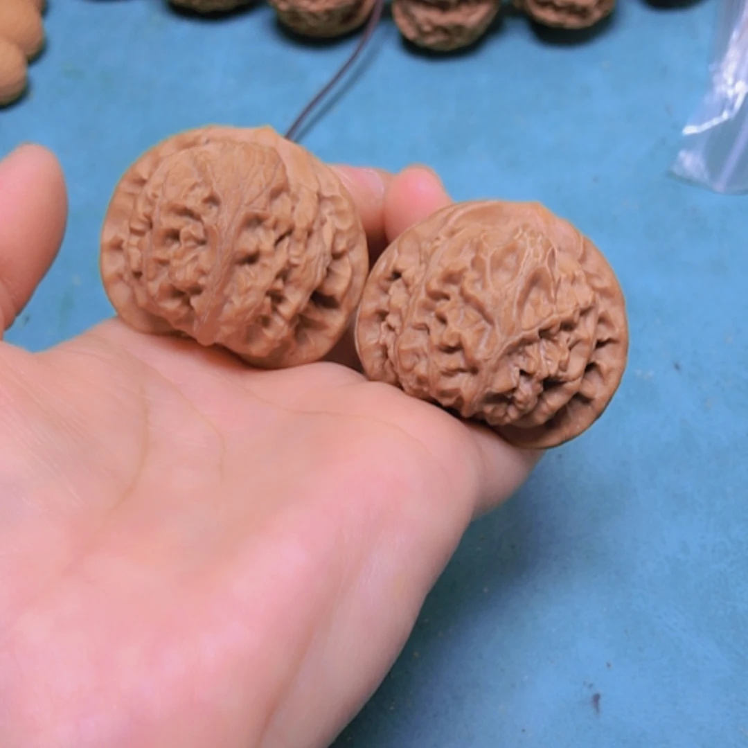 【闪购商品】把件核桃41.5宫灯修尖