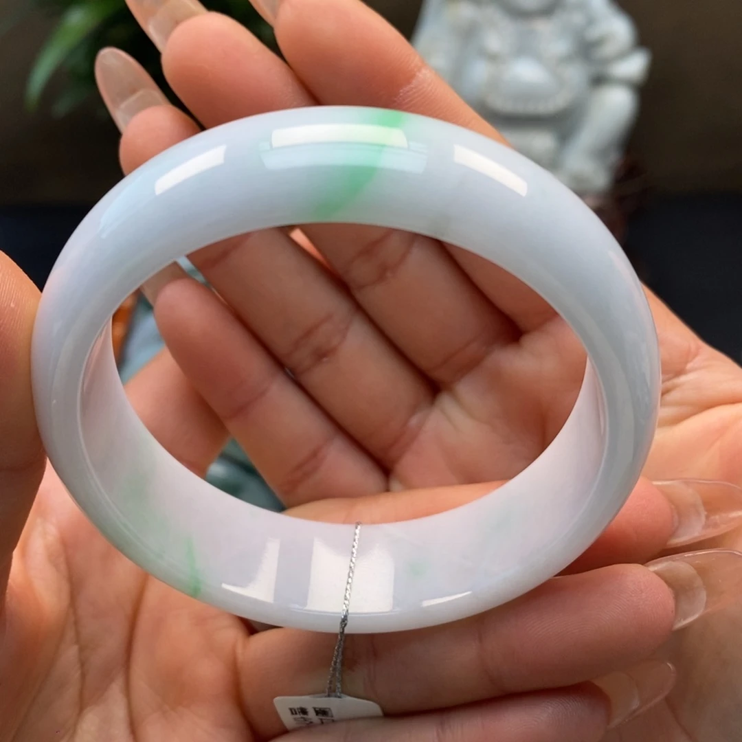 翡翠手镯未镶嵌天然