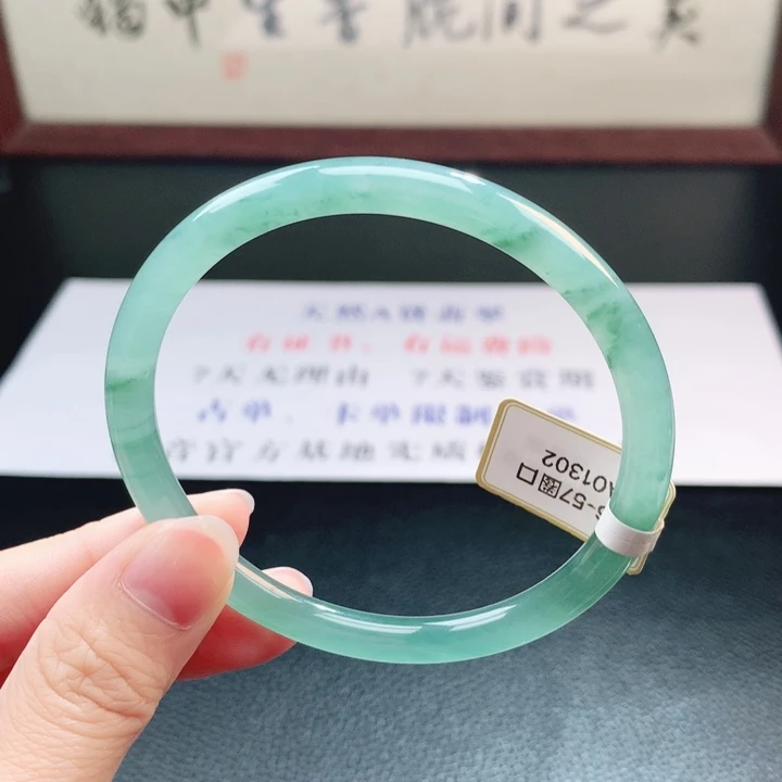 翡翠未镶嵌手镯翡翠手镯91