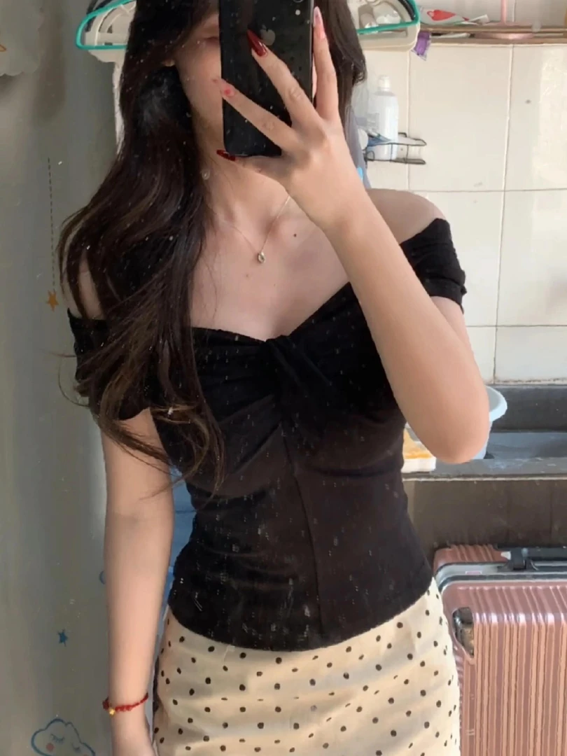 艺等YIDENG 韩系一字领设计感短袖打底上衣夏季修身显瘦chic风T恤