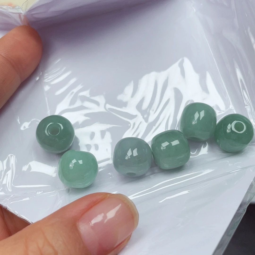 翡翠未镶嵌颈饰天然缅甸A货翡翠