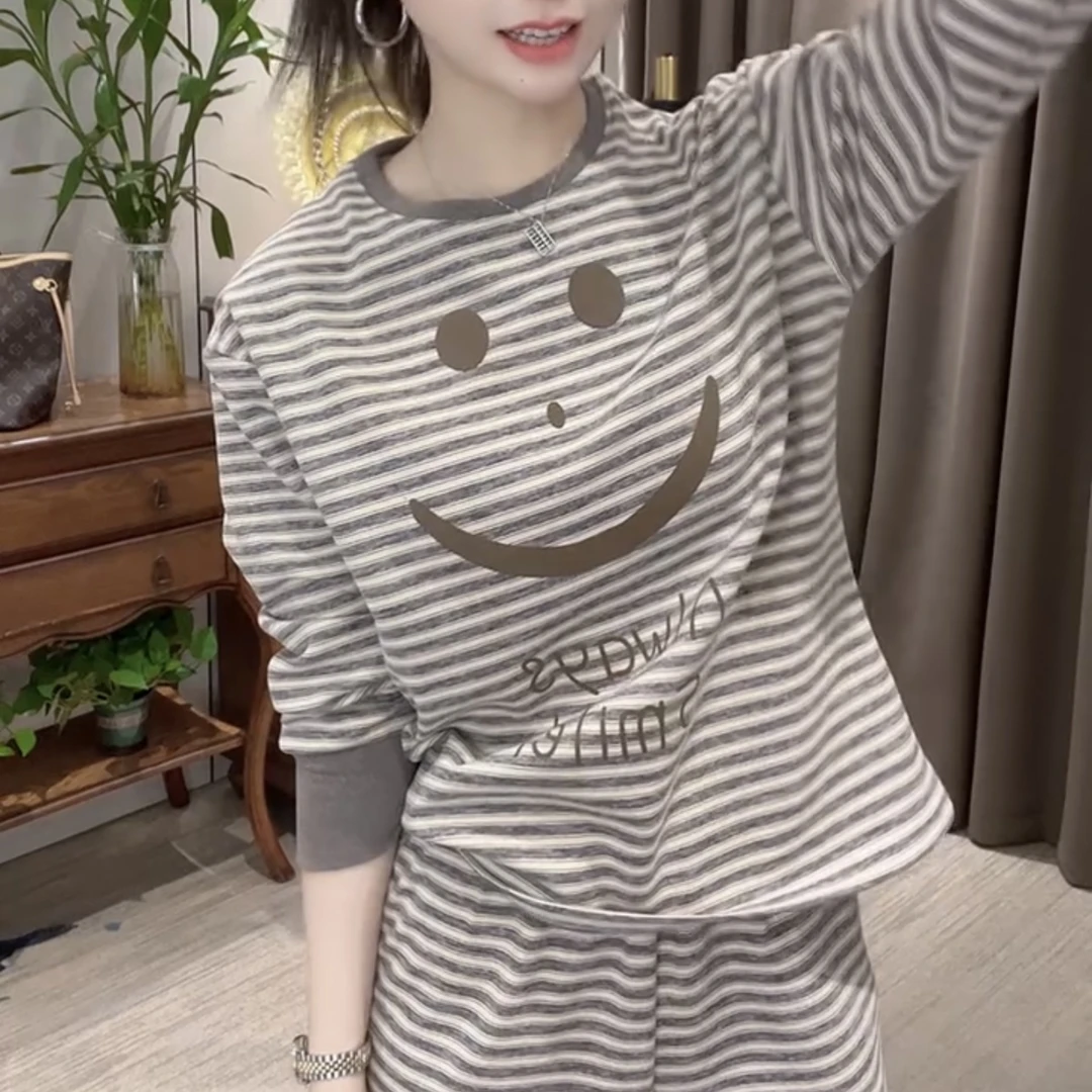秋冬季女士笑脸印花条纹长袖上衣搭配长裤睡衣套装