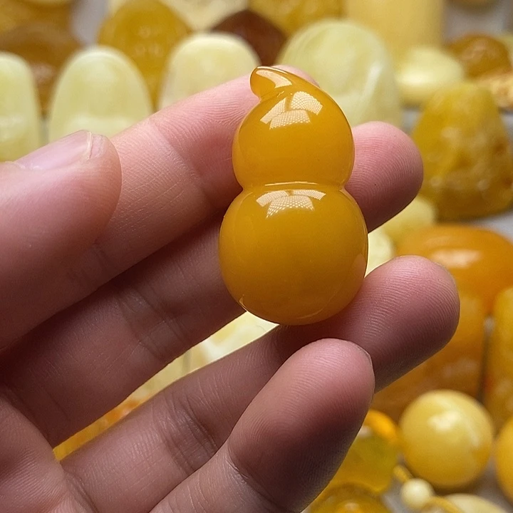 琥珀颈饰未镶嵌琥珀蜜蜡吊坠