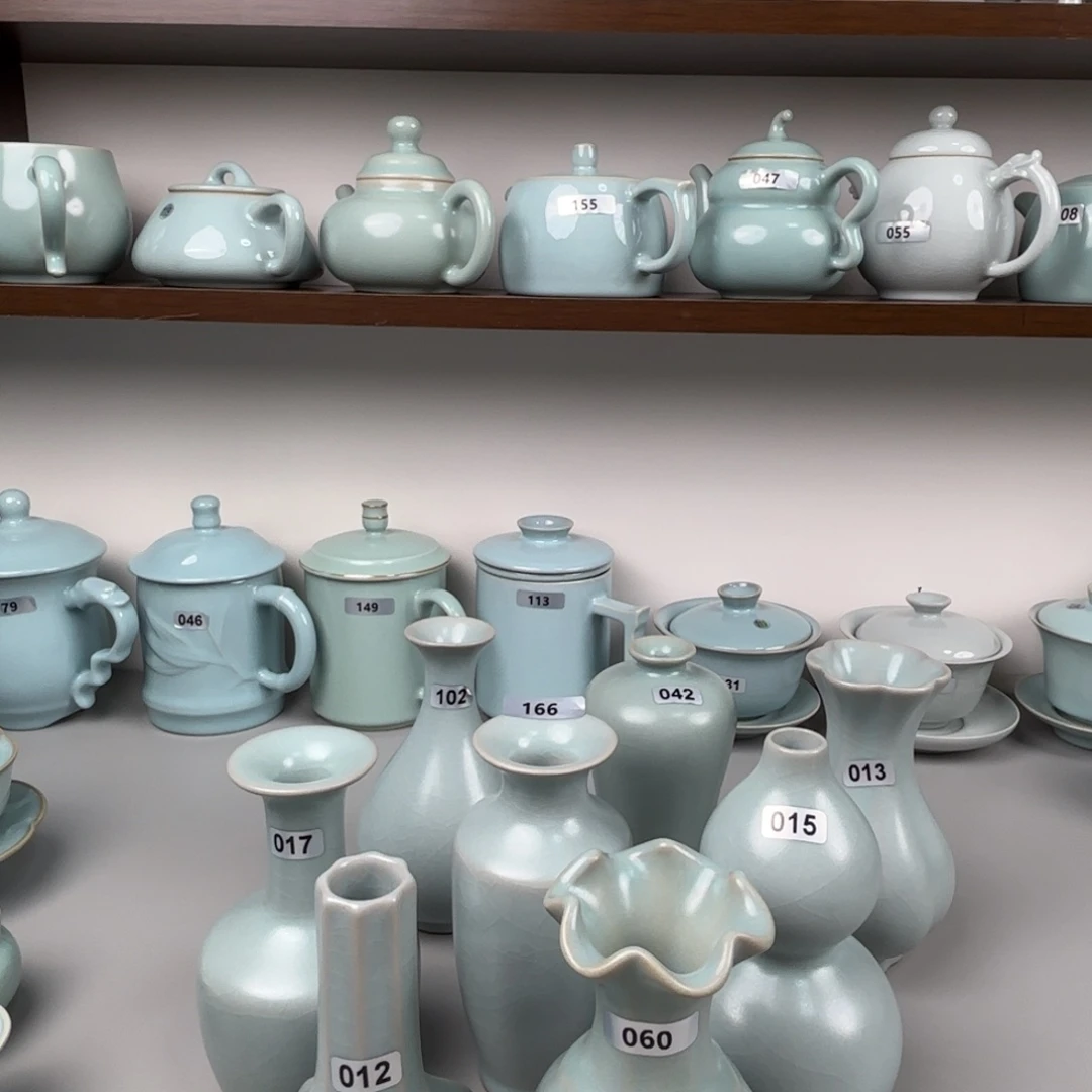 陶摆件汝瓷小花瓶圈足烧仿古釉微瑕一个自行备注编号