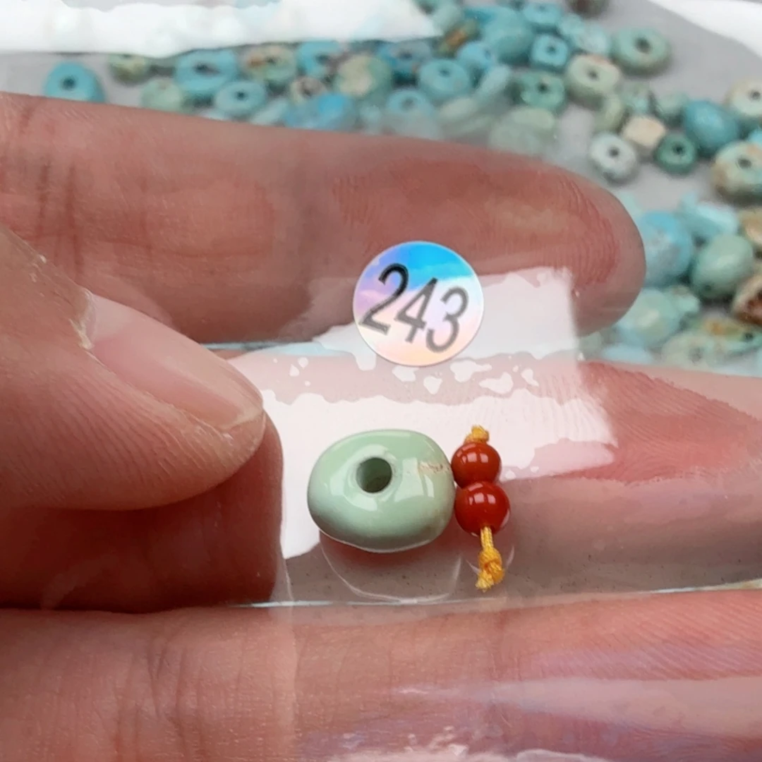 南红玛瑙未镶嵌珠宝奇石