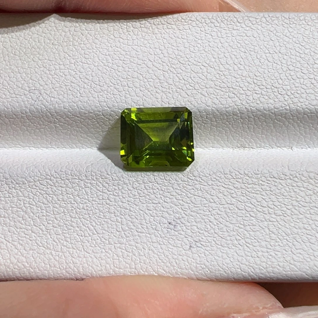 裸石未镶嵌橄榄石3.38ct
