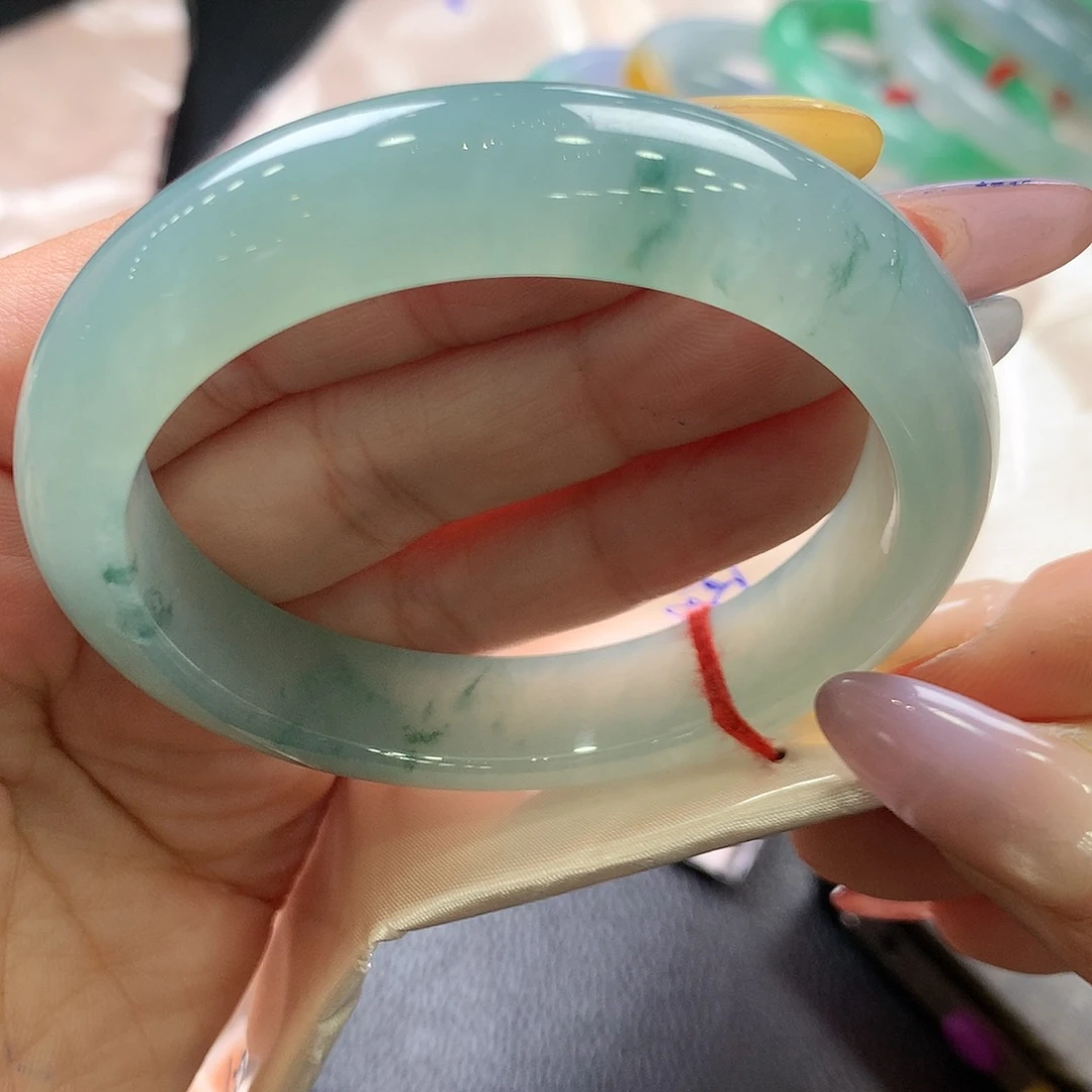 江***司翡翠未镶嵌手镯55.6正