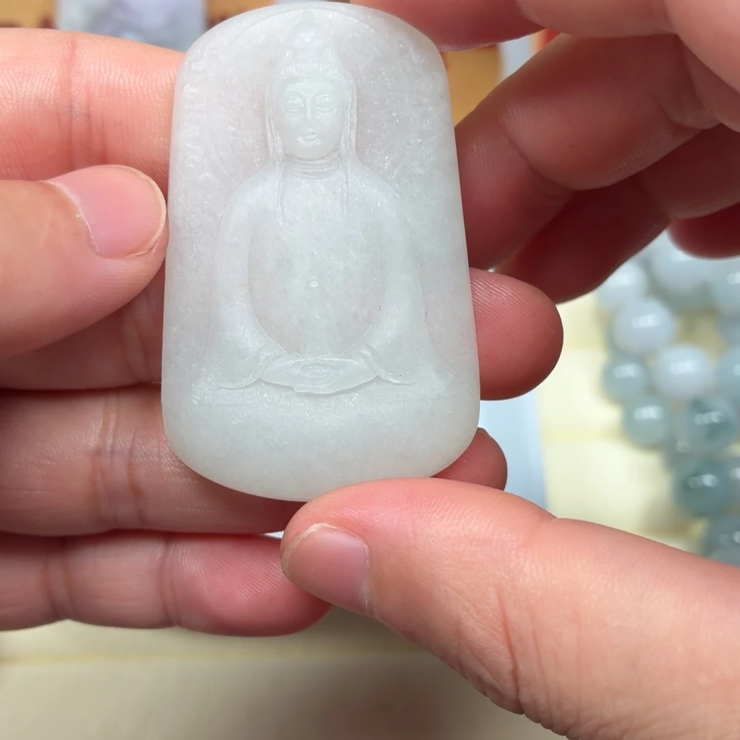 定制翡翠未镶嵌素衣观音