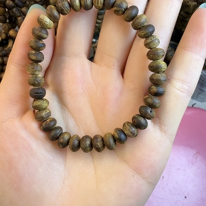 沉香沉香碎屑莺歌绿奇楠07虫漏算盘4.6克