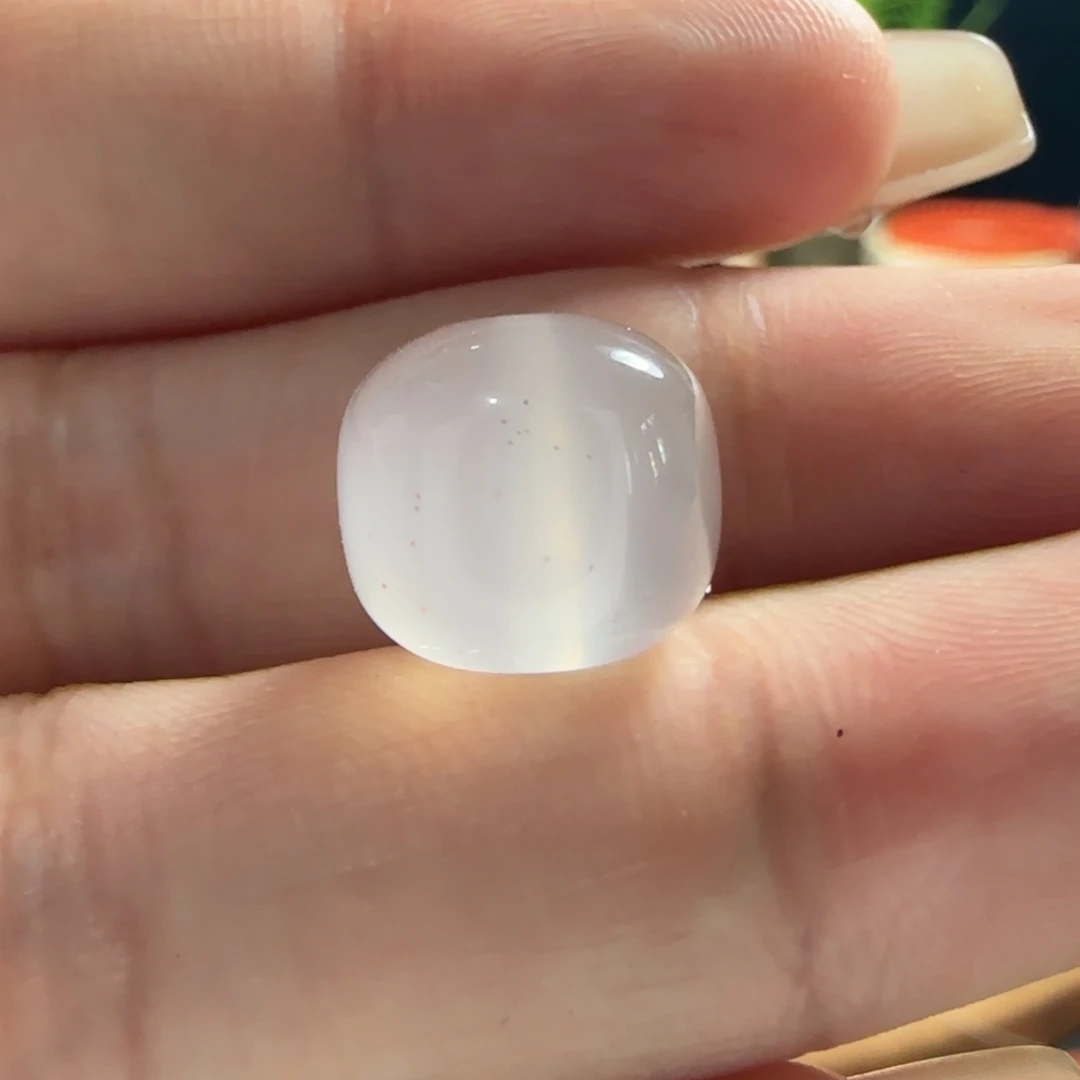 J***儿南红玛瑙未镶嵌老型