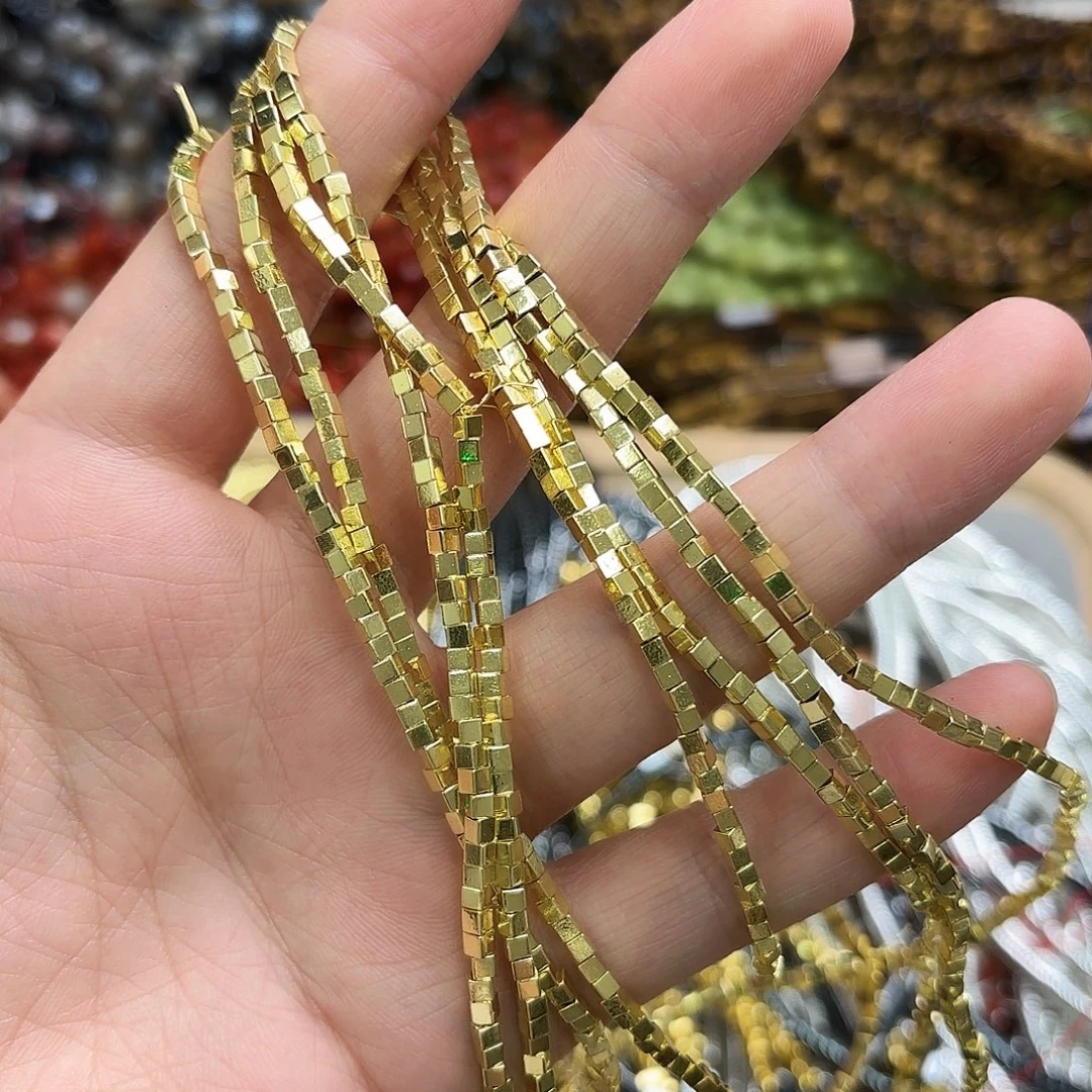 未镶嵌玛瑙/玉髓珠宝半成品2×2黑胆金色方块一条