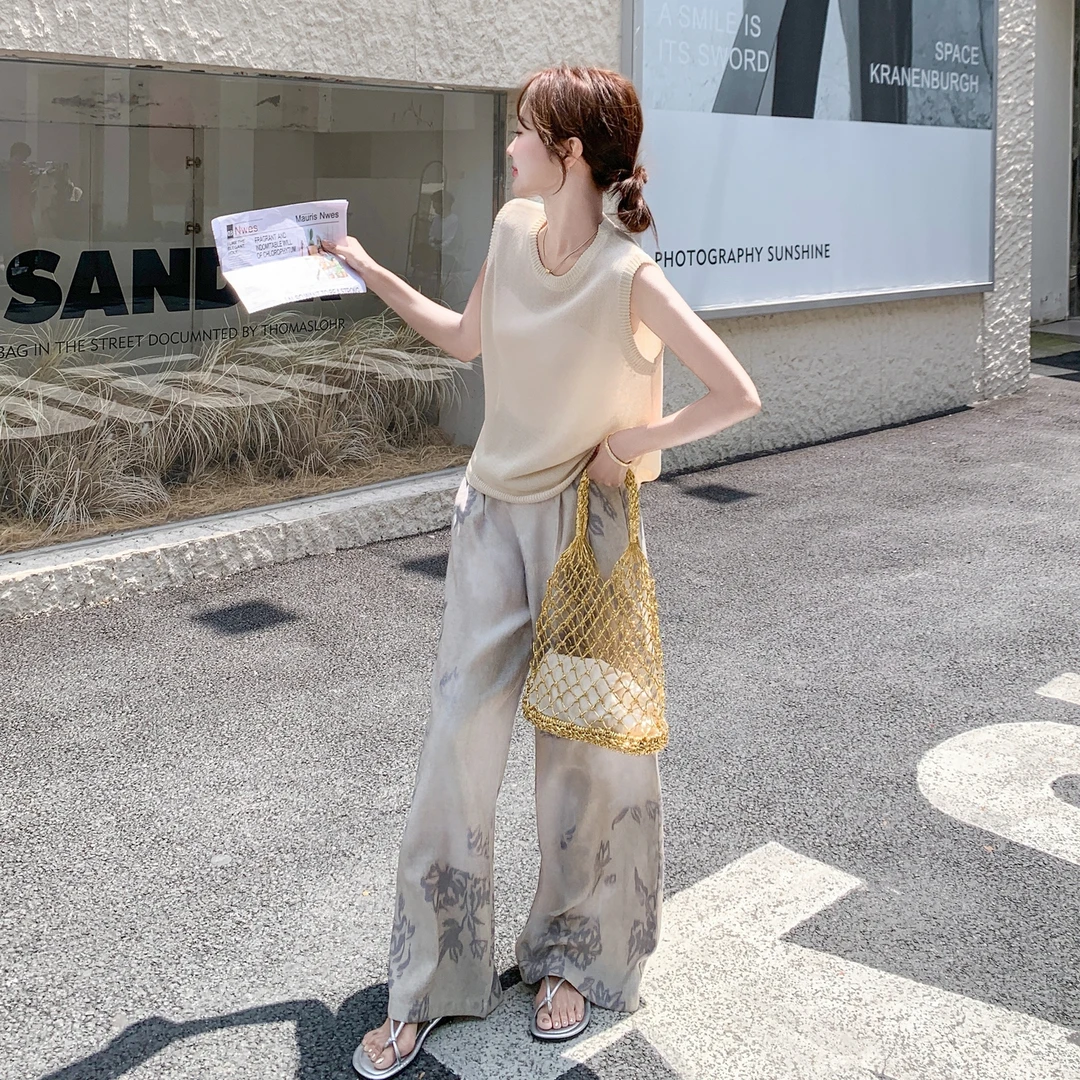 一整套ootd穿搭爆款高级感夏日绝美杏色背心水墨画阔腿裤两件套