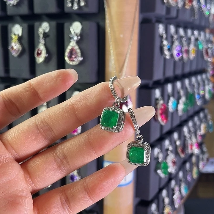 银S925镶嵌耳饰祖母绿