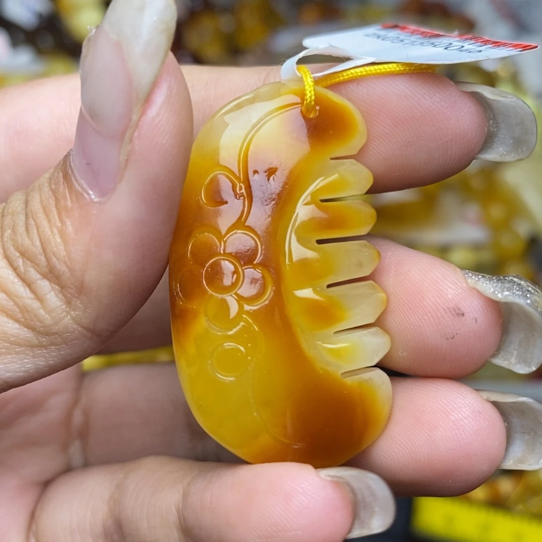 未镶嵌琥珀珠宝奇石