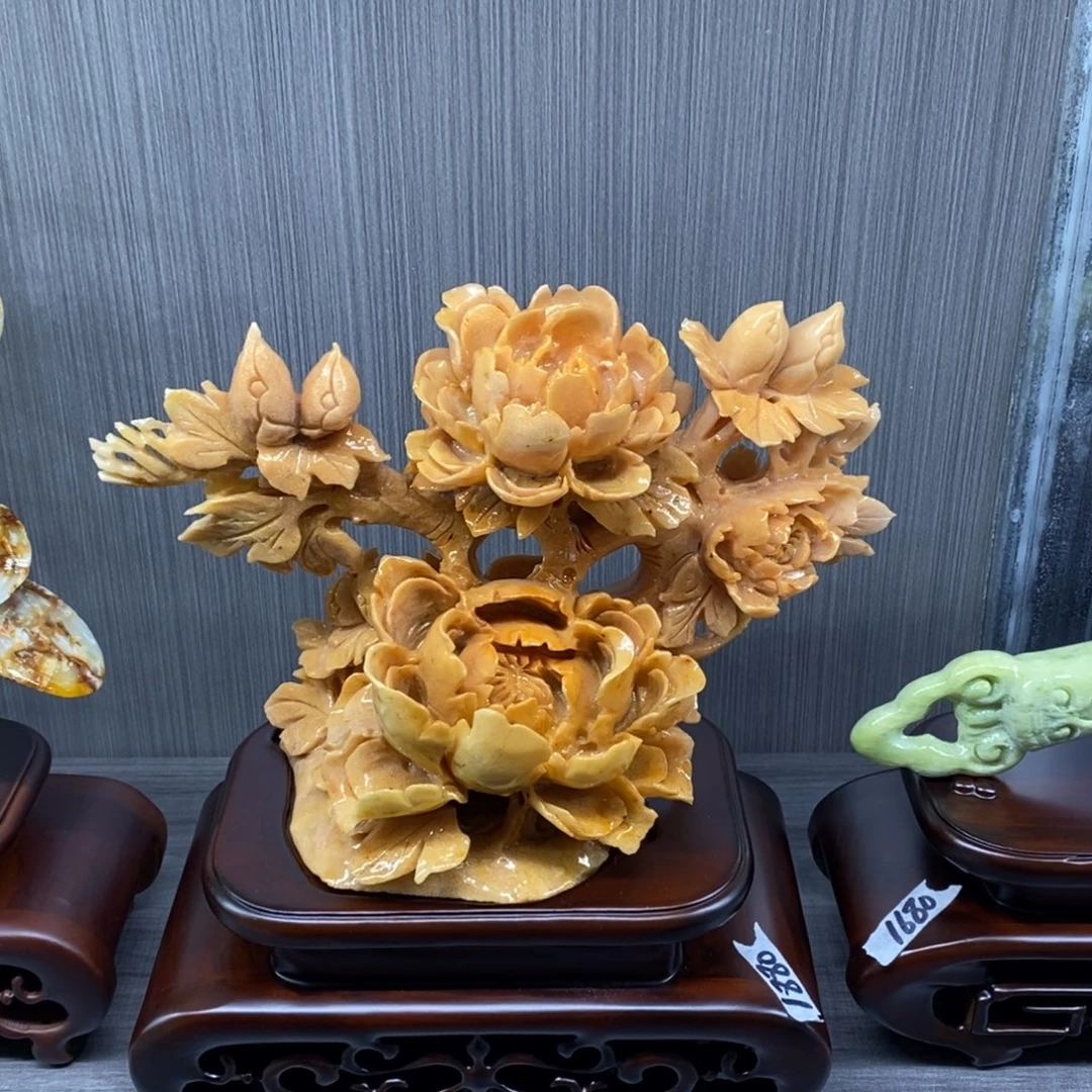 蛇纹石玉未镶嵌珠宝奇石