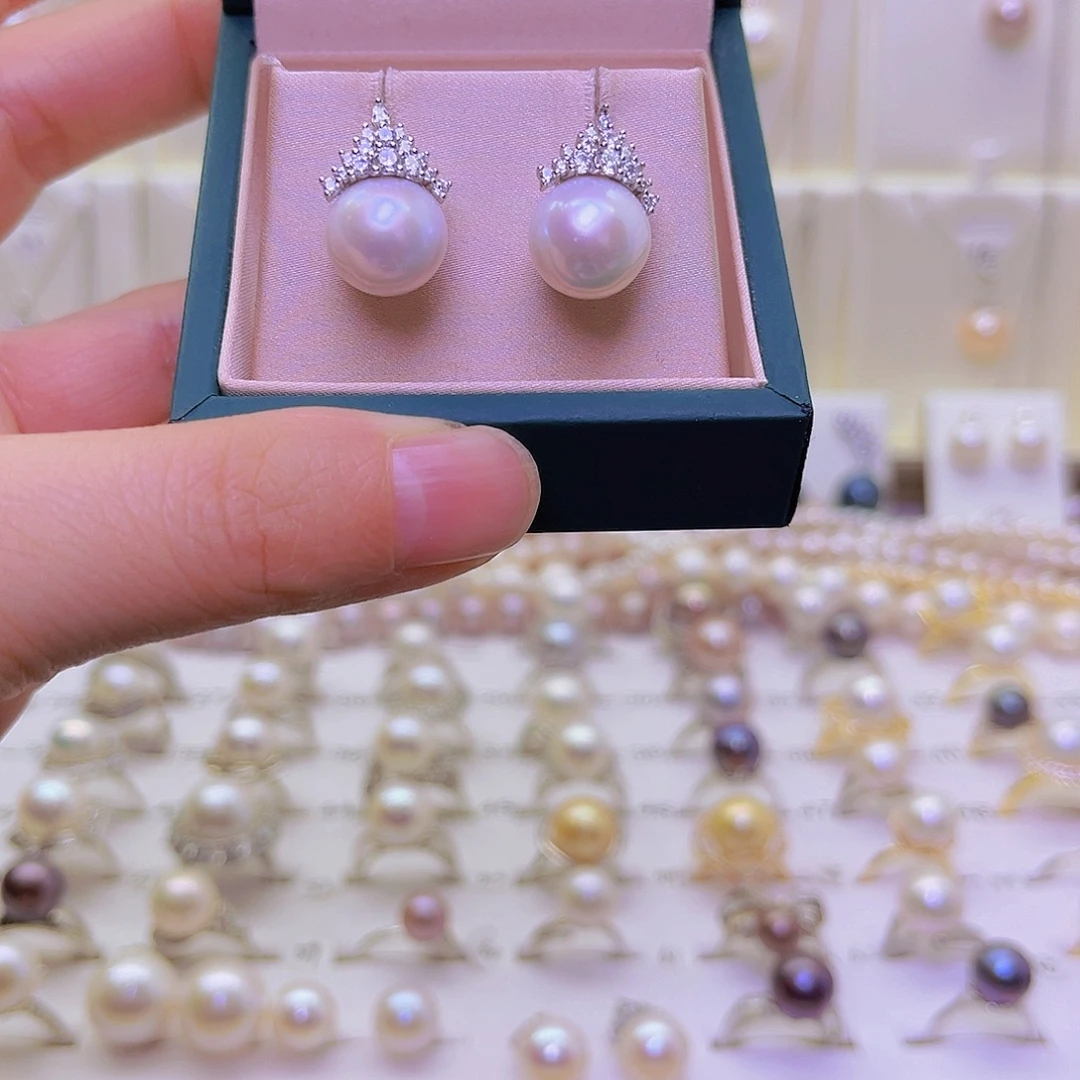 银S925镶嵌耳饰淡水珍珠