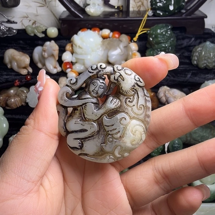 和田玉（糖玉）未镶嵌颈饰