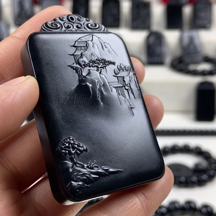 和田玉（墨玉）未镶嵌颈饰山水牌