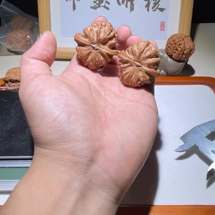 文玩核桃把件40全品球白