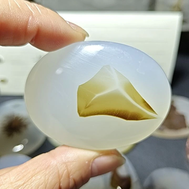 玛瑙/玉髓未镶嵌珠宝奇石