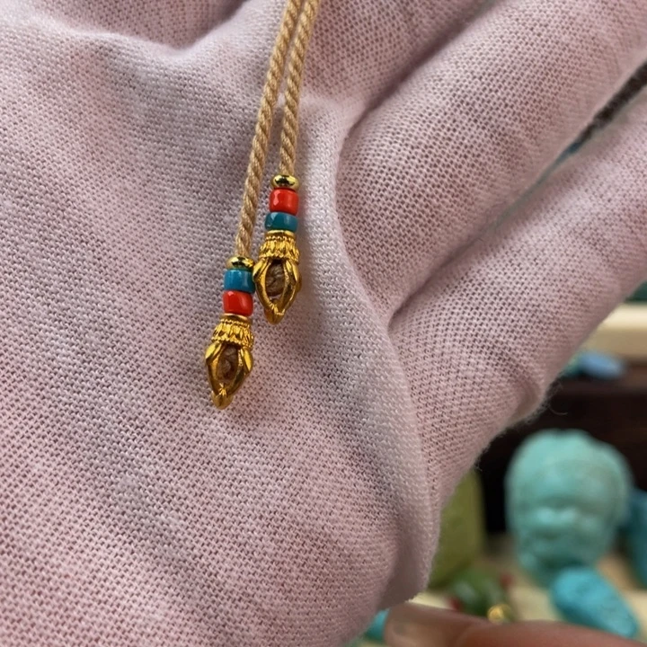 绿松石未镶嵌原矿