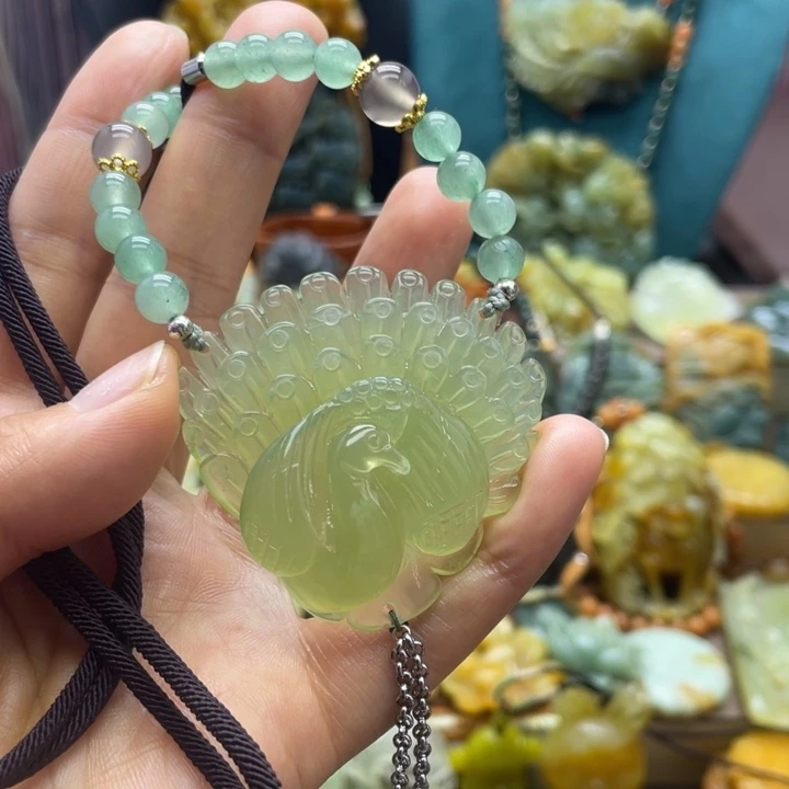 蛇纹石玉合金颈饰