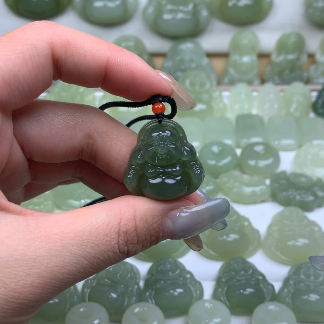 【闪购商品】颈饰未镶嵌和田玉