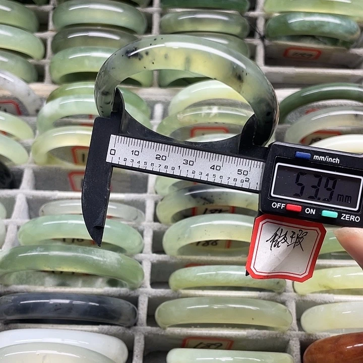 未镶嵌蛇纹石玉手镯174