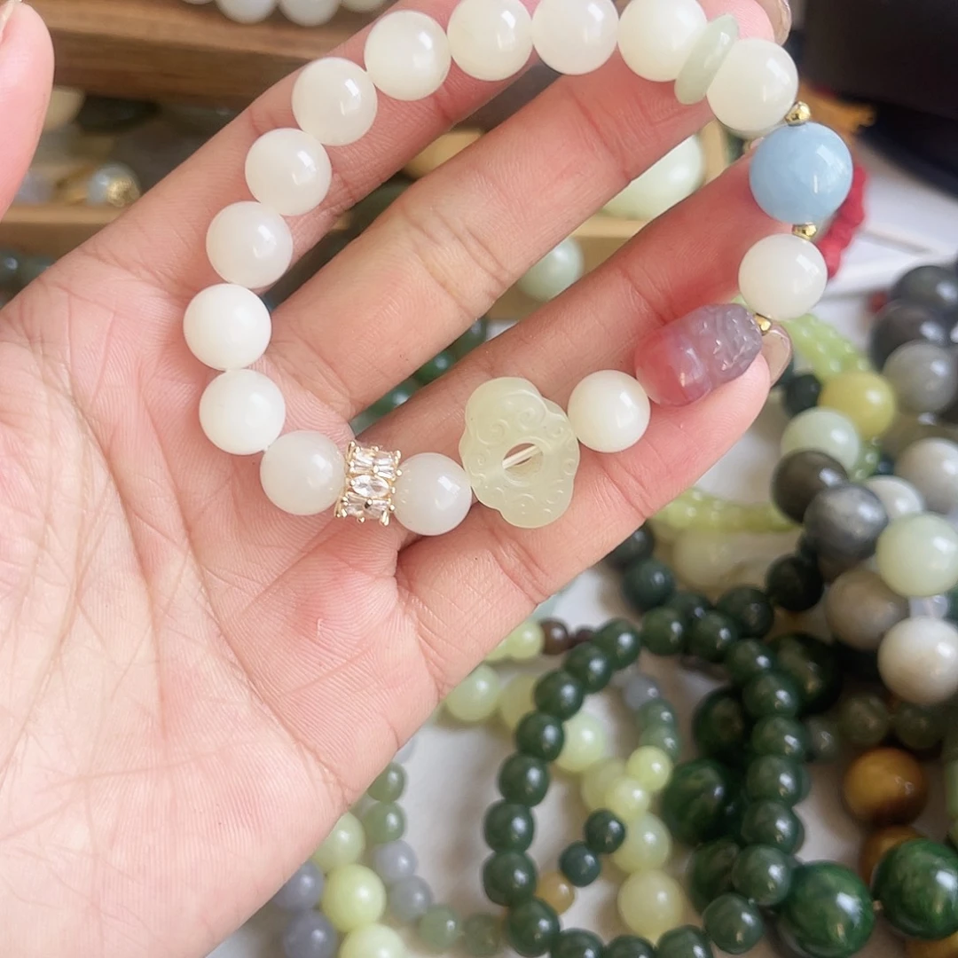 和田玉手链未镶嵌和田玉手链