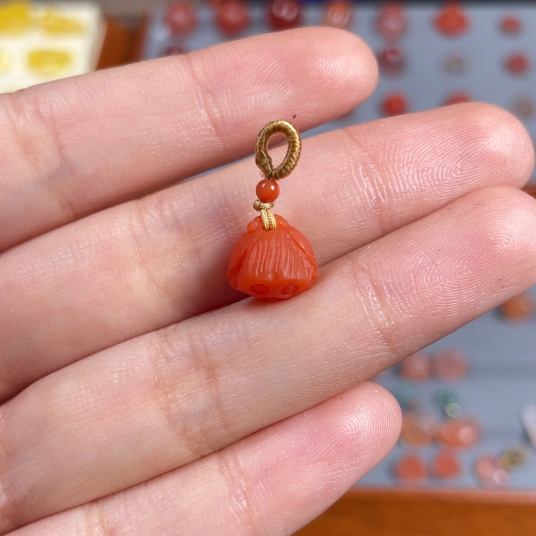 南红玛瑙莲蓬未镶嵌平**然