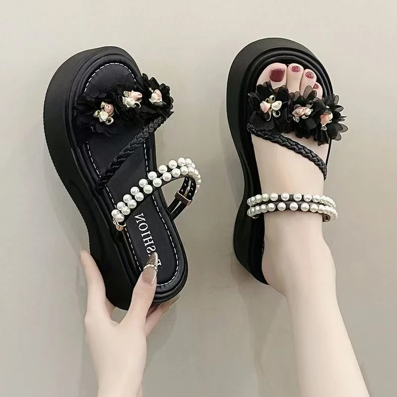 两穿沙滩凉鞋女夏外穿时尚2025新款松糕厚底凉拖鞋配裙子一字拖鞋