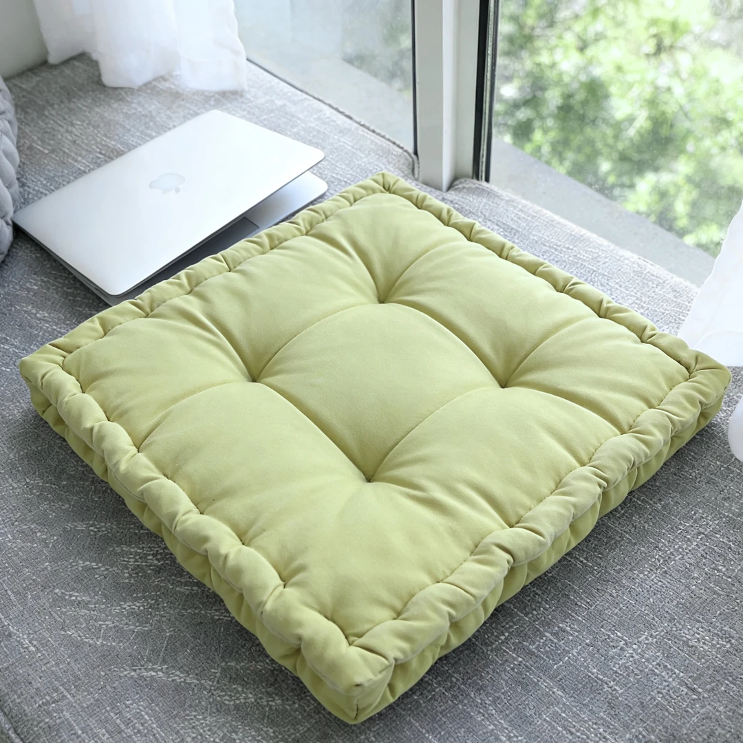 《小芳》约40*40 绿色方形饼干抱枕法式加厚蒲团屁坐垫发两个微瑕