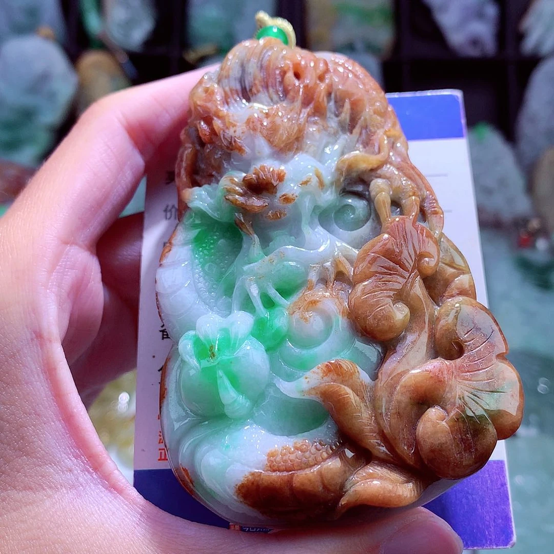 颈饰未镶嵌翡翠天然